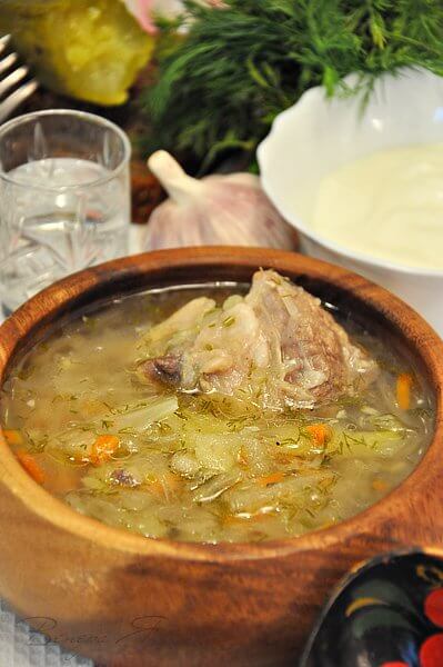 乌克兰泡菜汤(猪肉和酸菜汤)
