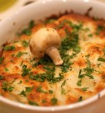 土豆烤布丁配蘑菇