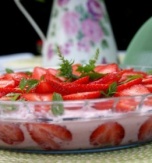 草莓和奶油甜点