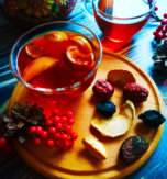 乌兹瓦(干果果盘)-乌克兰流行的圣诞饮品